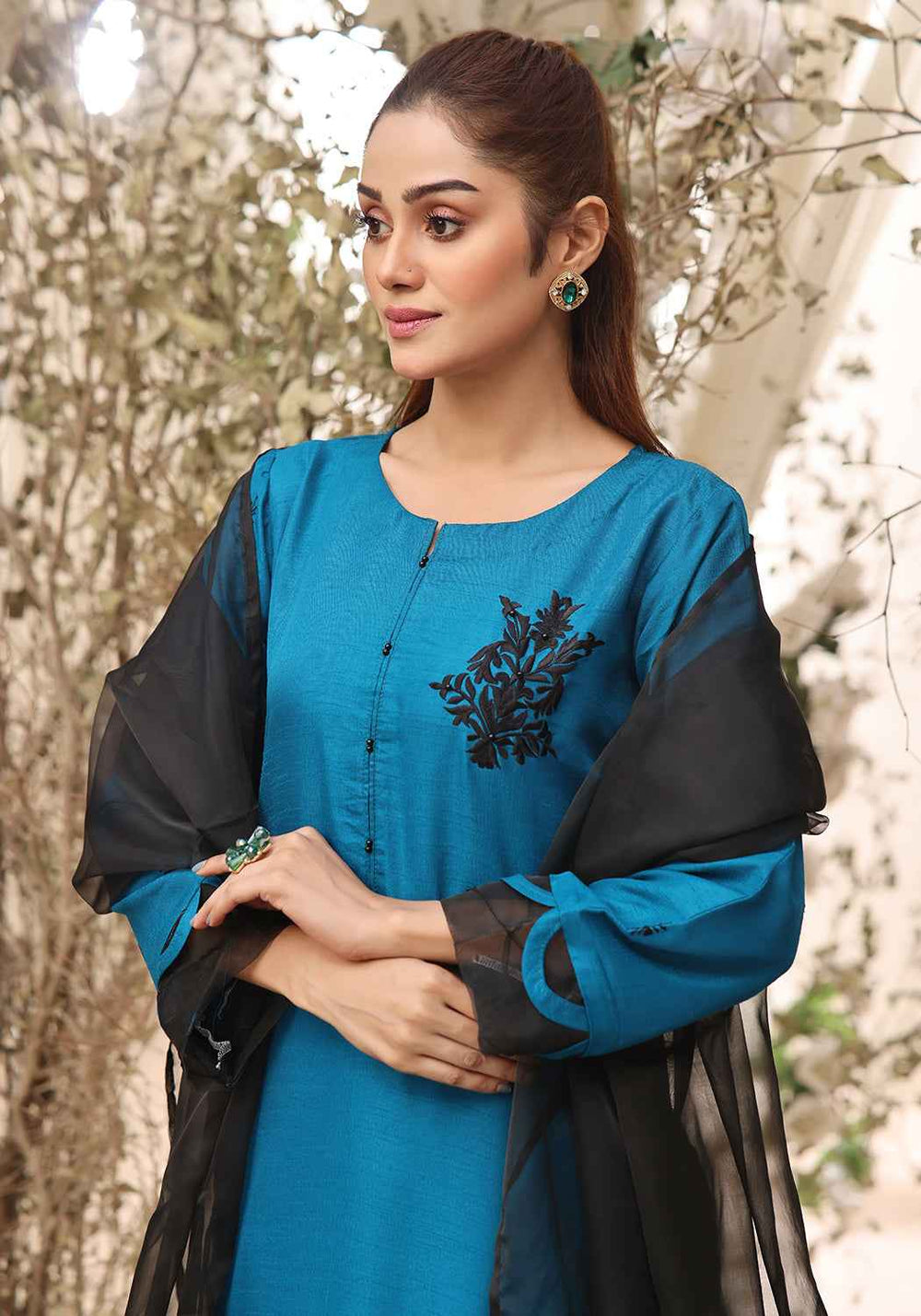 Saya - Zarasi.pk