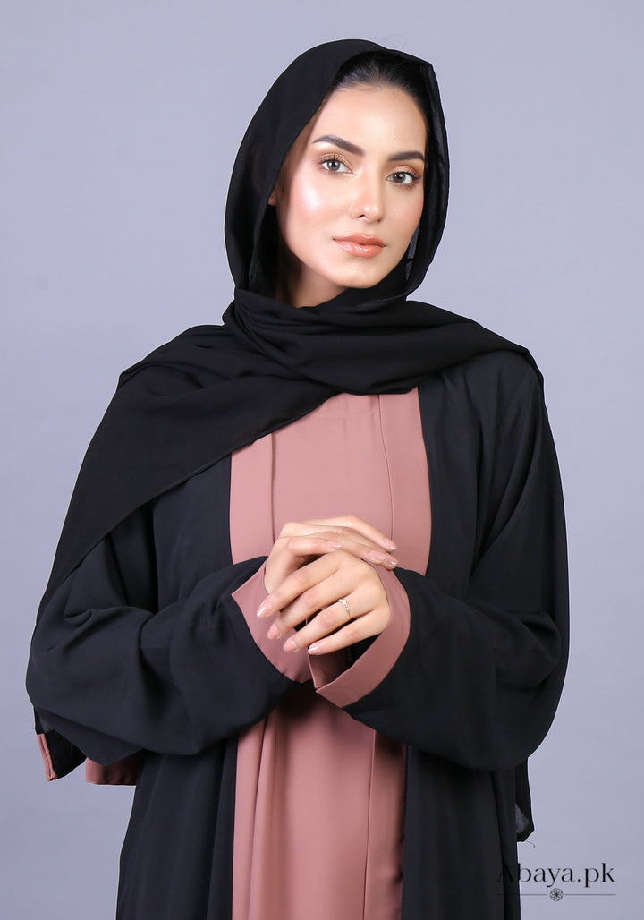 Shanayl Abaya