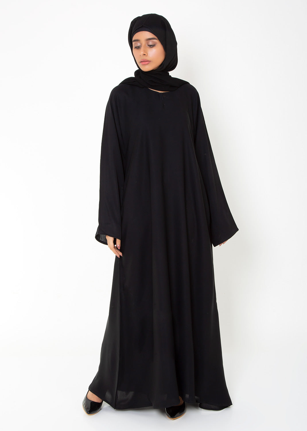 Black Basic Front-Closed Abaya
