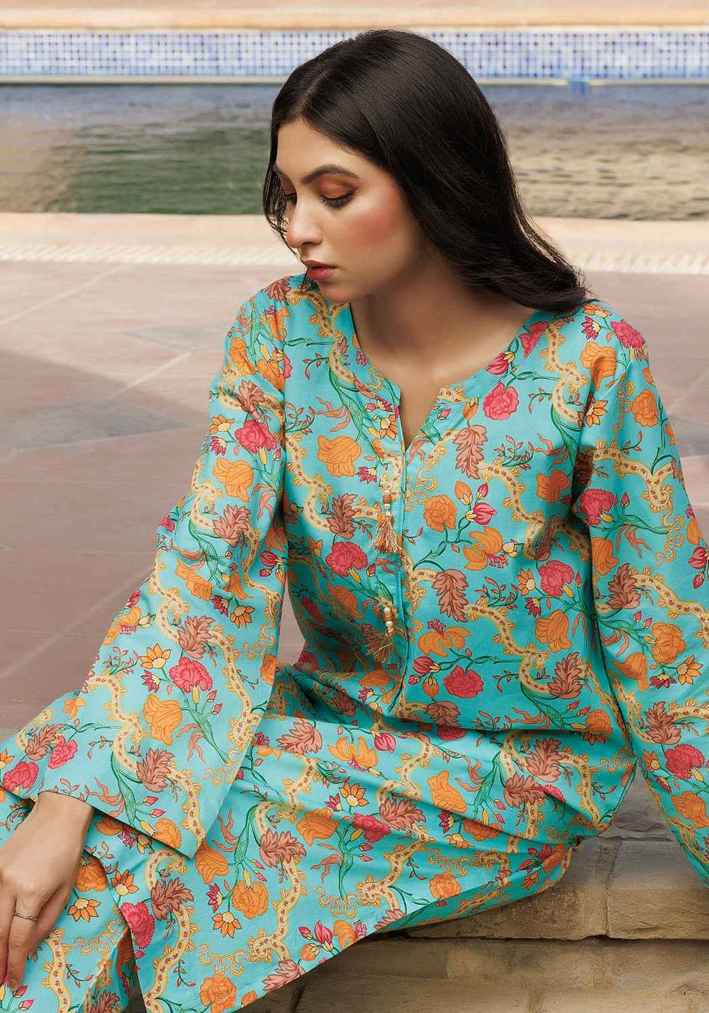 Summer Bloom -  2 PC Stitched Lawn Suit - Zarasi.pk
