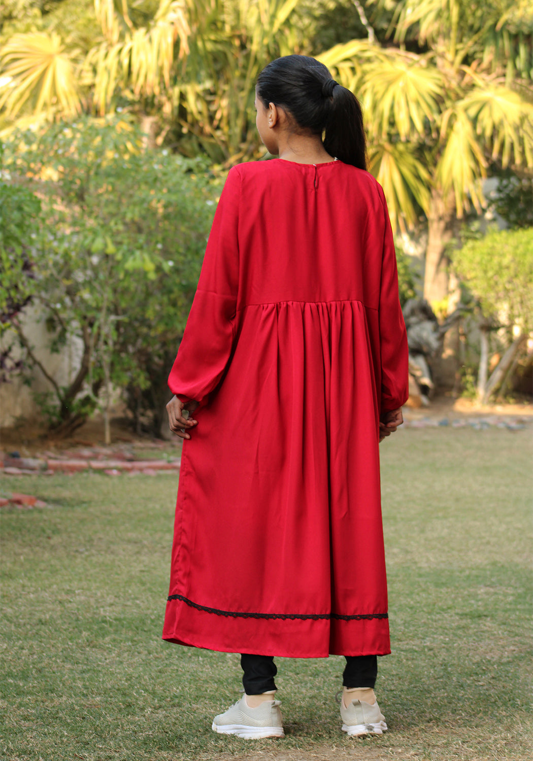 Kids Front Closed Maroon Abaya