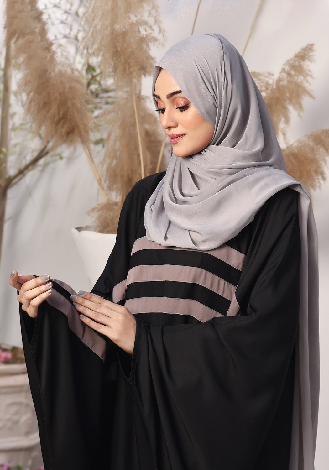 Elegant Miral Abaya