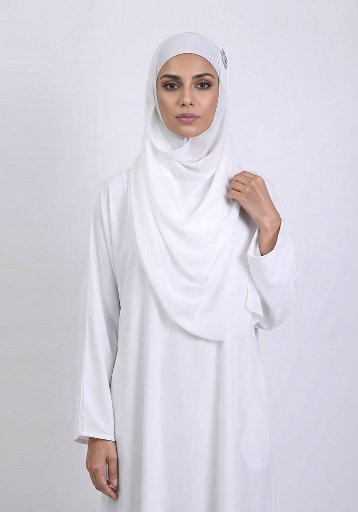 WHITE CLASSIC FRONT-CLOSED ABAYA Hijabi