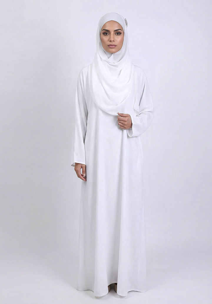 WHITE CLASSIC FRONT-CLOSED ABAYA Hijabi